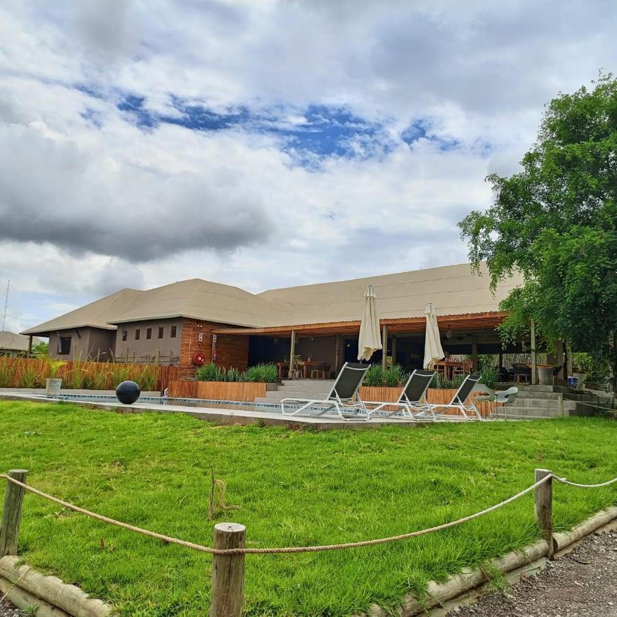 Xhabe Safari Lodge Chobe Muchenje ภายนอก รูปภาพ