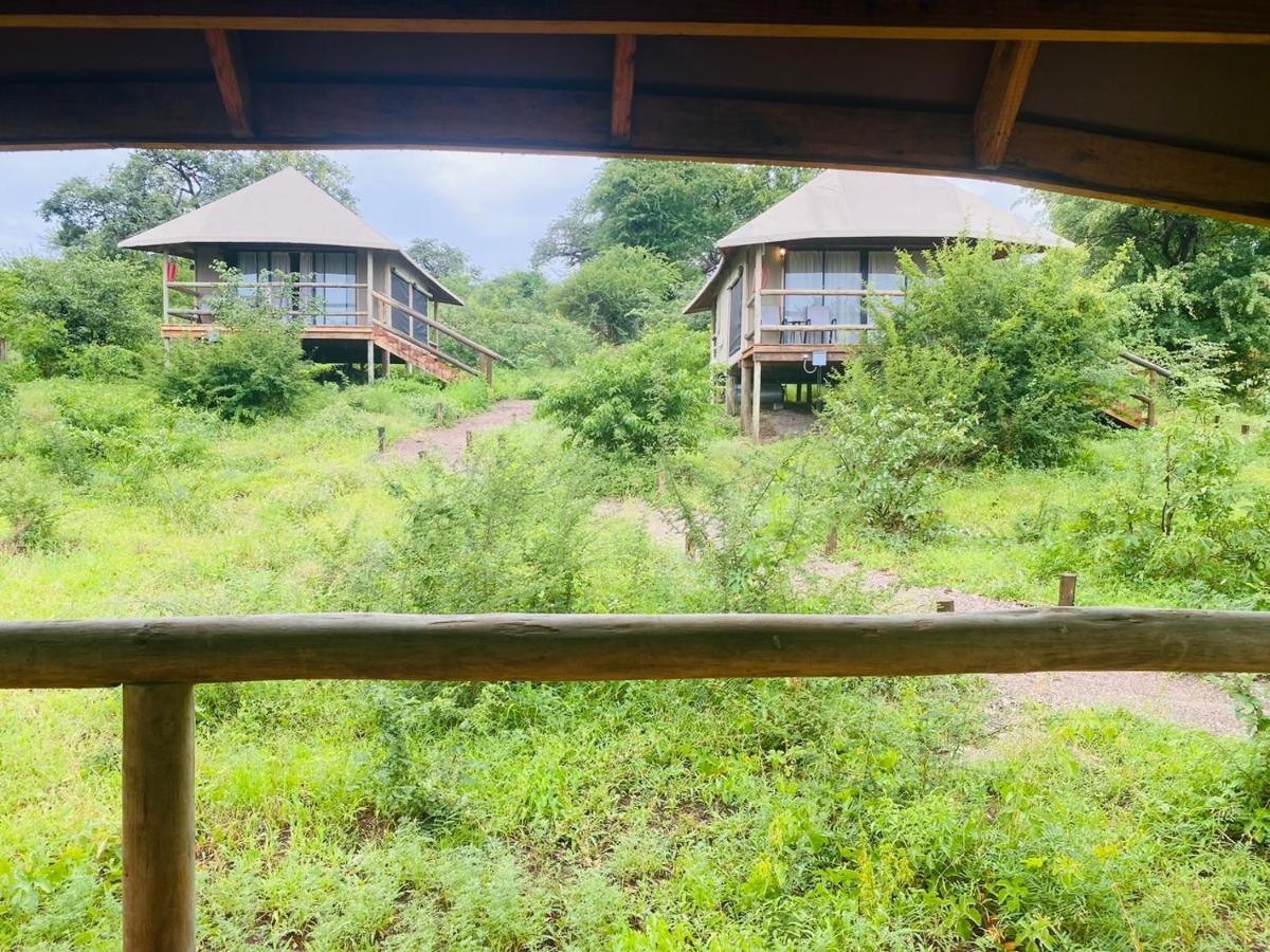 Xhabe Safari Lodge Chobe Muchenje ภายนอก รูปภาพ
