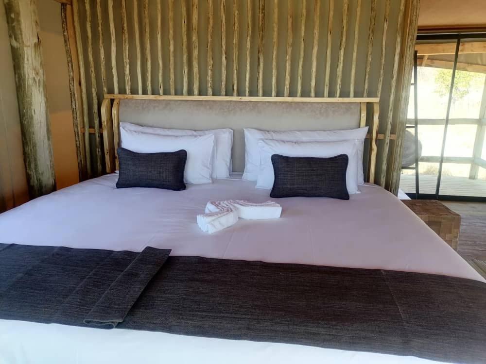 Xhabe Safari Lodge Chobe Muchenje ภายนอก รูปภาพ