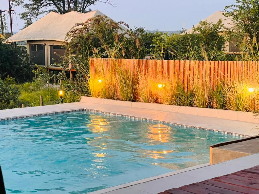 Xhabe Safari Lodge Chobe Muchenje ภายนอก รูปภาพ