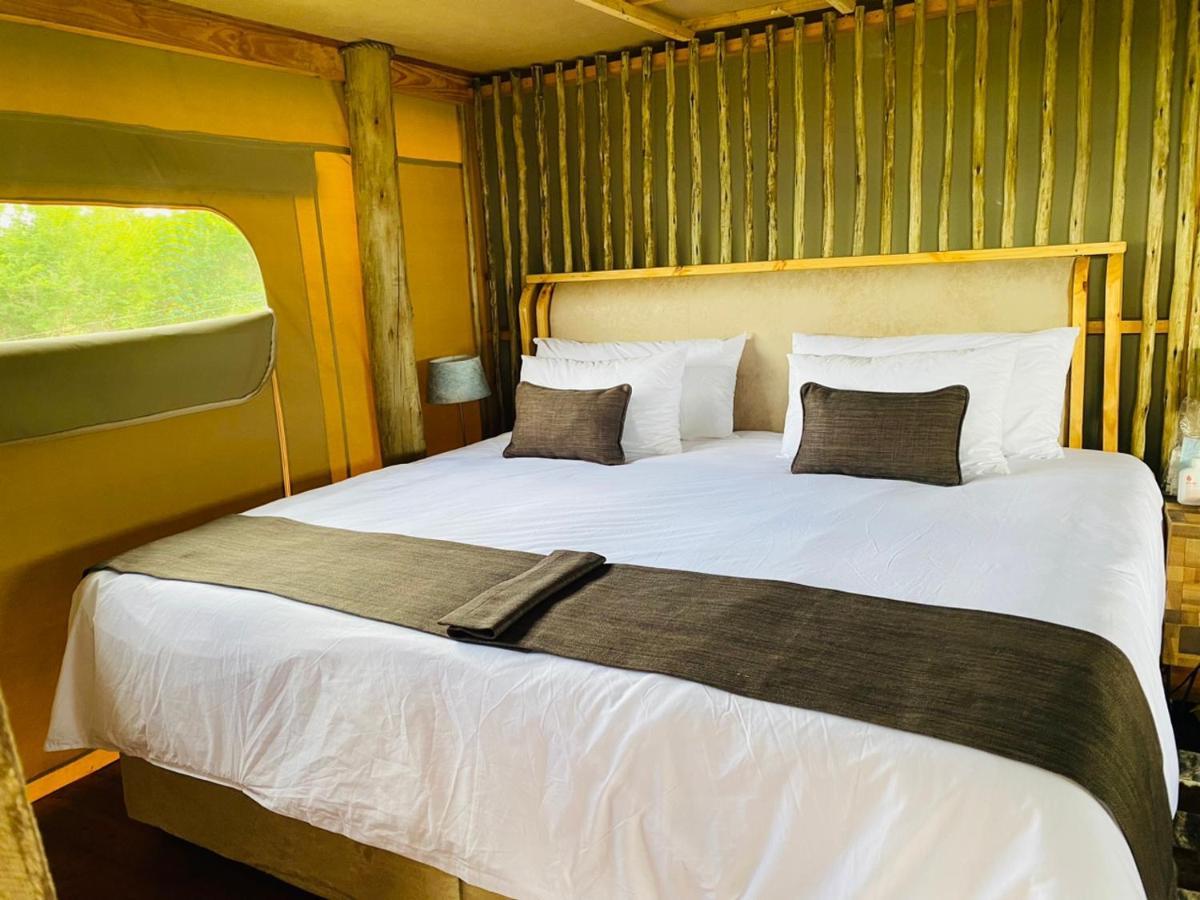 Xhabe Safari Lodge Chobe Muchenje ภายนอก รูปภาพ